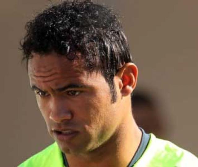 Goleiro Bruno recebeu 150 livros evangélicos do pastor Márcio Valadão
