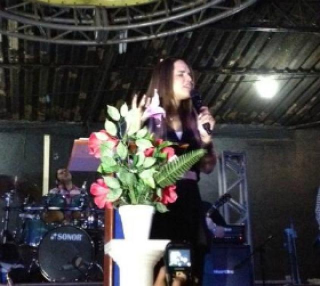 Perlla testemunha em casa de show no Rio de Janeiro
