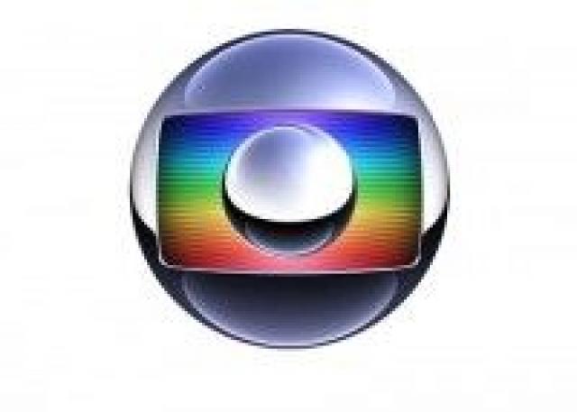 Aproximação da Globo com evangélicos é contra-ataque à Record, diz colunista da Folha. Leia na ínteg