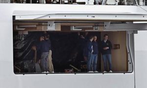Iate de Steve Jobs está retido na Holanda Iate de Steve Jobs está retido na Holanda
