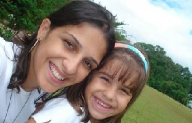 Mãe de Isabella Nardoni processa peça de teatro; entenda