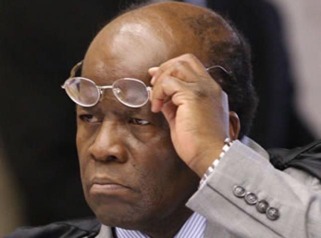 Joaquim Barbosa quer acabar com os 60 dias de férias dos juízes brasileiros