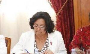 Estima-se que Mais de 150 mil angolanos vivem com VIH/Sida sem acompanhamento Estima-se que Mais de 150 mil angolanos vivem com VIH/Sida sem acompanhamento