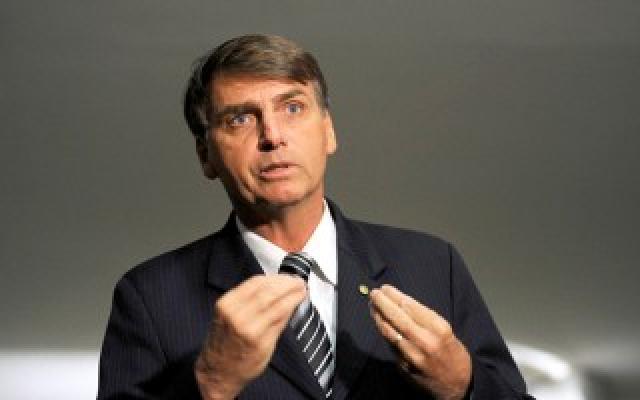 PT quer cotas pra professores homossexuais, denuncia deputado
