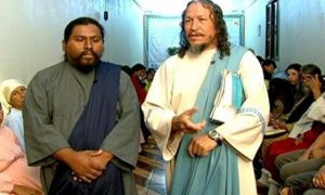 Seita peruana vive como nos tempos de Cristo e é investigada por tráfico internacional