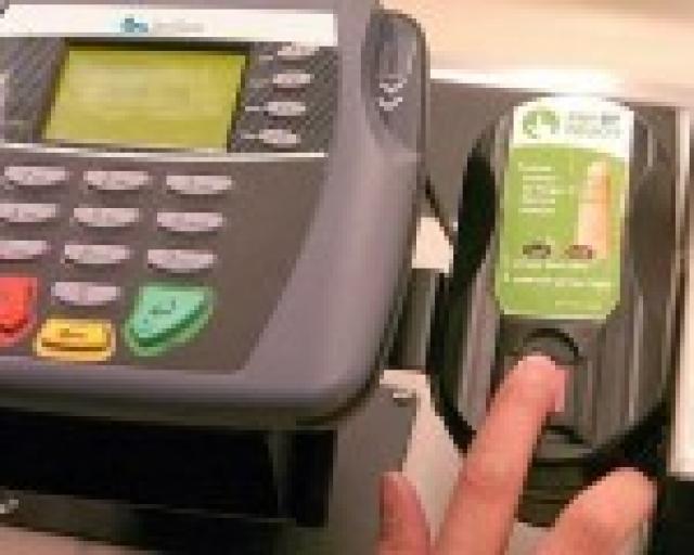 Empresa de cartão de crédito testa sistema de pagamento pelas digitais