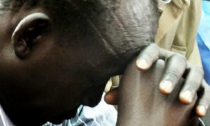 Cristãos sofrem com a violação dos direitos humanos Cristãos sofrem com a violação dos direitos humanos