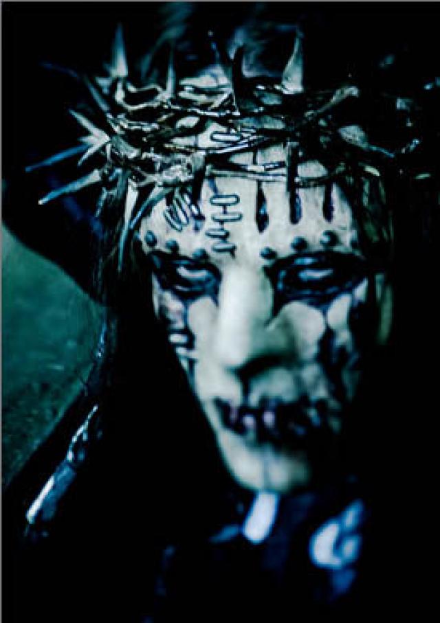 Grupo de heavy metal que satiriza Jesus se apresenta no Brasil