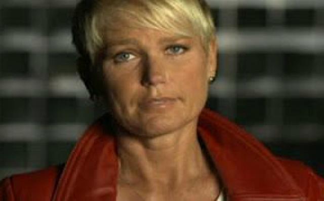 Xuxa usa rede social para pedir orações