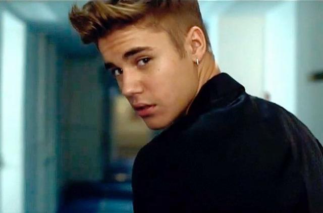 Após escândalos Justin Bieber decide se batizar na Hillsong New York