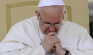 Papa Francisco demonstra interesse na causa gay; entenda