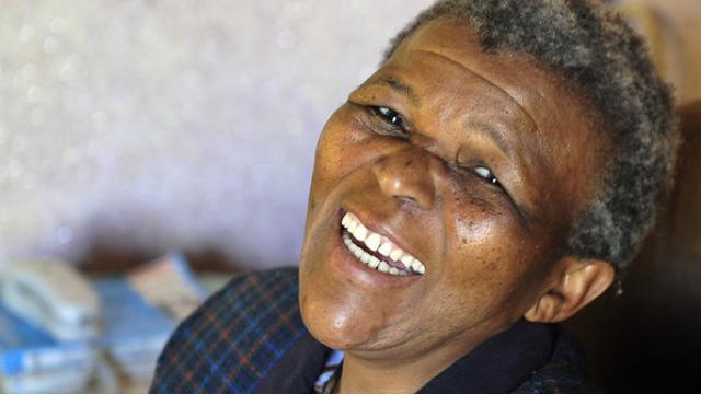 Mulheres entram com ação para provar que são filhas de Mandela