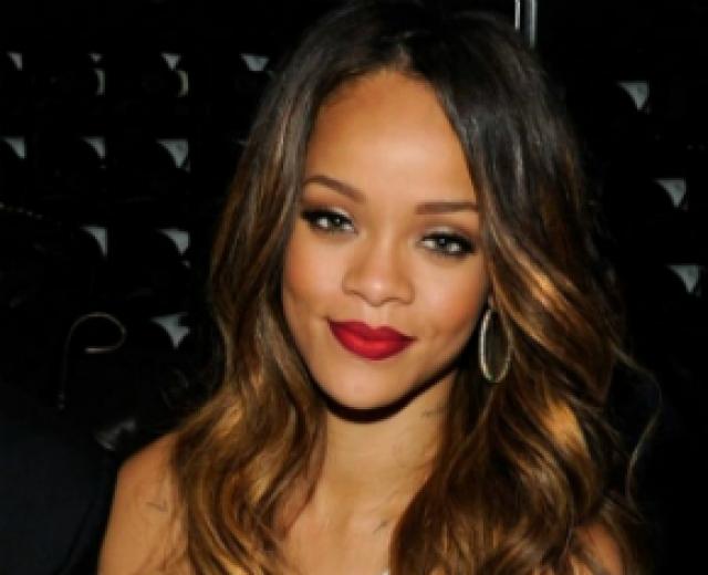 Ator diz que o Espírito Santo mandou entregar mensagem à cantora Rihanna