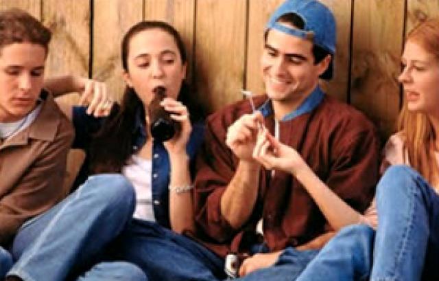 Pesquisa: jovens começam a beber com menos de 15 anos