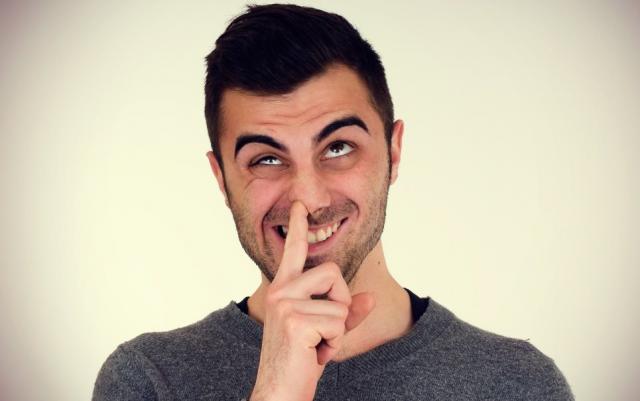 Comer tatu é bom? O que acontece com gente porquinha que ingere meleca?