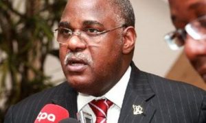 Angola tem apenas um médico por cada cinco mil habitantes