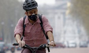 Uma espessa nuvem de areia vinda do Saara se instalou sobre Londres e agravou a poluição local, deix