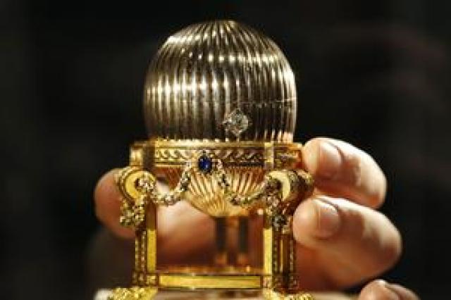 Salvo da sucata, ovo Fabergé de US$ 33 milhões é exposto