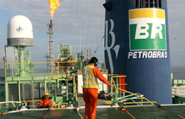 Petrobras fecha contratos de R$ 90 bilhões sem licitação