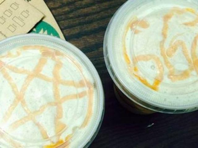 Nos EUA, cliente da Starbucks recebe cafés com símbolos satânicos