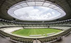 The Guardian: Porque o futebol merece mais do que o presidente tóxico da Fifa