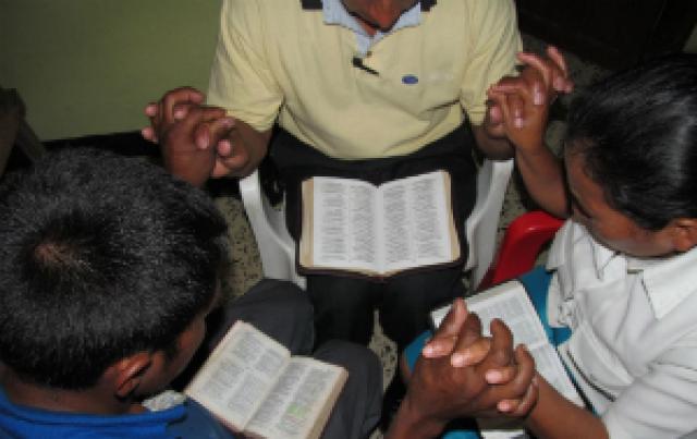 139 cristãos indígenas deixam suas casas para não negarem Cristo