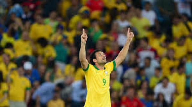 Fred diz que está sem sair há oito meses por causa da Copa