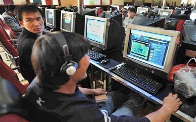 China passa EUA em número de internautas