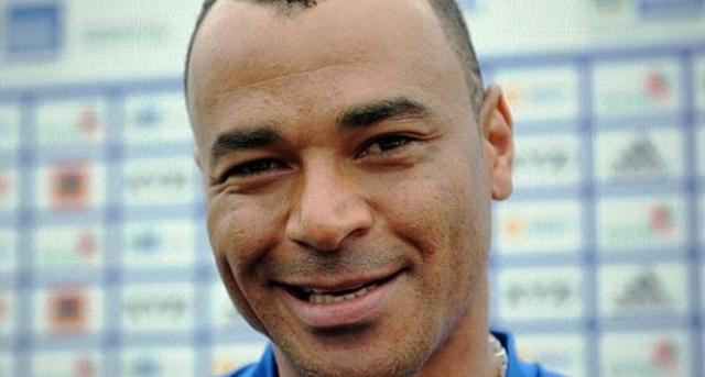 Cafu é expulso do vestiário da seleção por ordem do Presidente da CBF