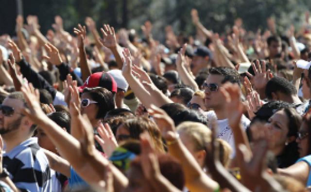 EUA: maioria de jovens evangélicos não aceita casamento gay