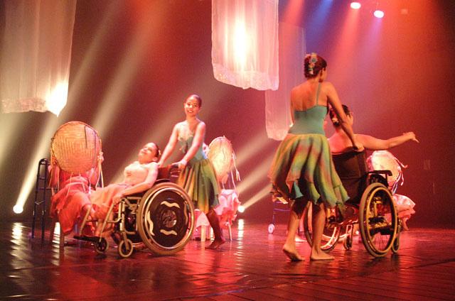 A dança como instrumento de inclusão social e resgate da autoestima