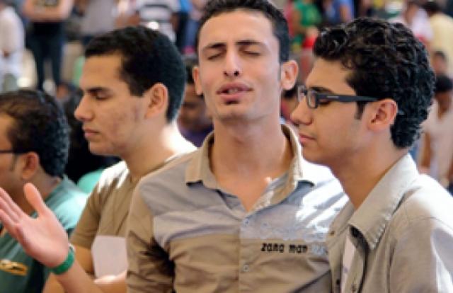 Jovens cristãos são ridicularizados por causa do Evangelho no Egito
