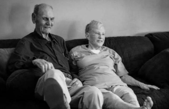 Após 62 anos de casamento, casal morre com apenas quatro horas de intervalo