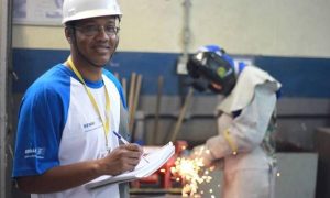 Curso de Segurança do Trabalho ganha mais destaque no Rio; salários a partir de R$ 3 mil