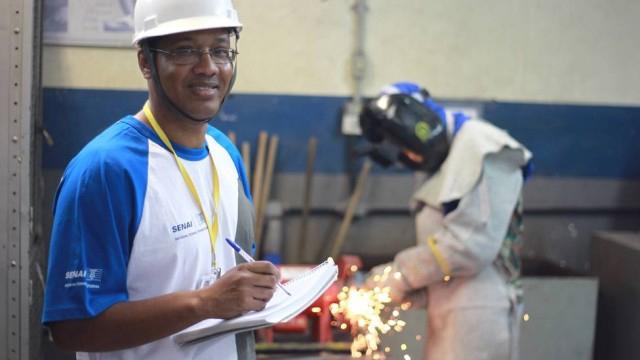 Curso de Segurança do Trabalho ganha mais destaque no Rio; salários a partir de R$ 3 mil