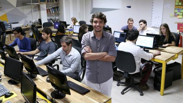 Empresas juniores ajudam estudantes a desenvolverem cada vez mais seus talentos