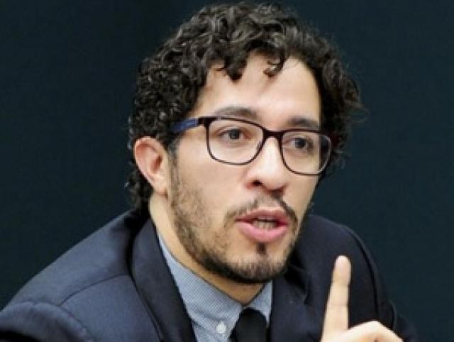 Deputado petista propõe cirurgia de mudança de sexo para crianças mesmo sem o consentimento dos país