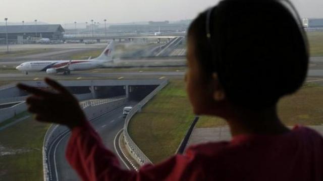 MH370: telefonema traz nova pista sobre avião desaparecido