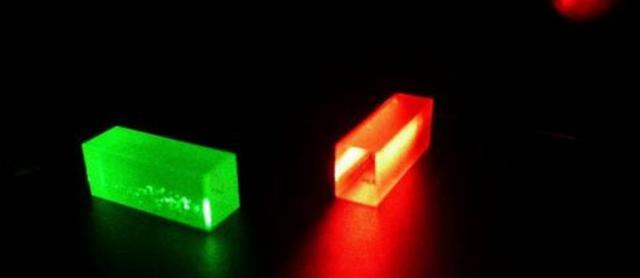 Cientistas teletransportam partícula de luz por 25 km