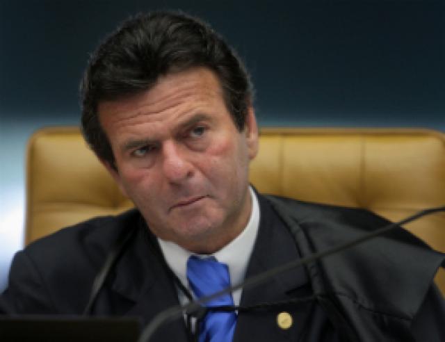 Ministro pressiona OAB para que sua filha seja desembargadora
