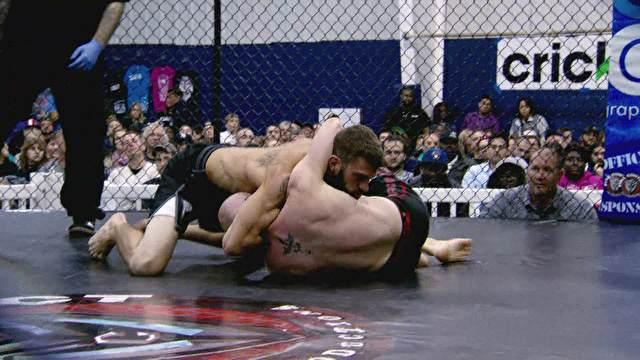Igreja nos EUA oferece MMA de graça e conquista novos seguidores