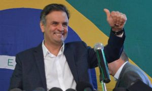 Representantes LGBT anunciam apoio a Aécio