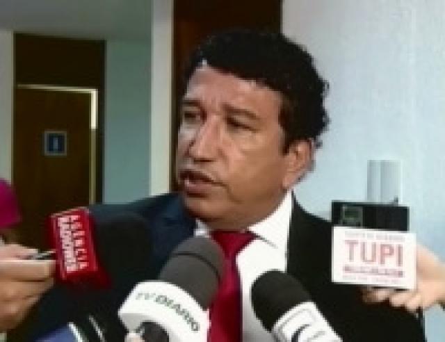 Senador Magno Malta diz que há conspiração de ativistas pró-maconha para legalizar a droga; Assista