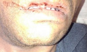 Pastor é agredido por policiais militares a socos e pontapés enquanto orava pela humanidade Pastor é agredido por policiais militares a socos e pontapés enquanto orava pela humanidade