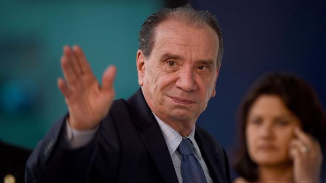 Dilma não tem direito a lua de mel’, diz Aloysio