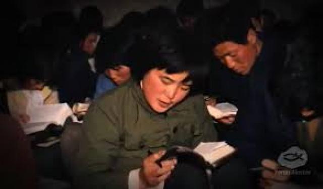 Número de cristãos na China supera o dos filiados ao Partido Comunista