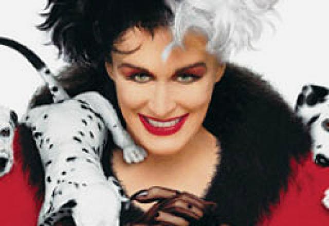 A atriz Glenn Close abordou sobre sua educação religiosa, guiada por líder grato a Hitler