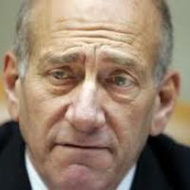 Ehud Olmert, ex-ministro de Israel foi considerado culpado no tribunal em Israel