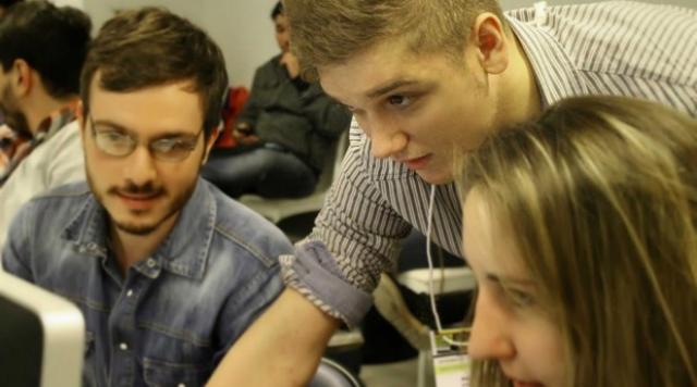 Garoto de 18 anos recusa emprego no Google para fundar sua própria empresa