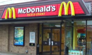 McDonalds: funcionários fazem protestos em vários países
